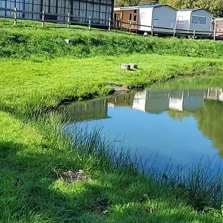 Camping Mobilhome 8 Personnes *